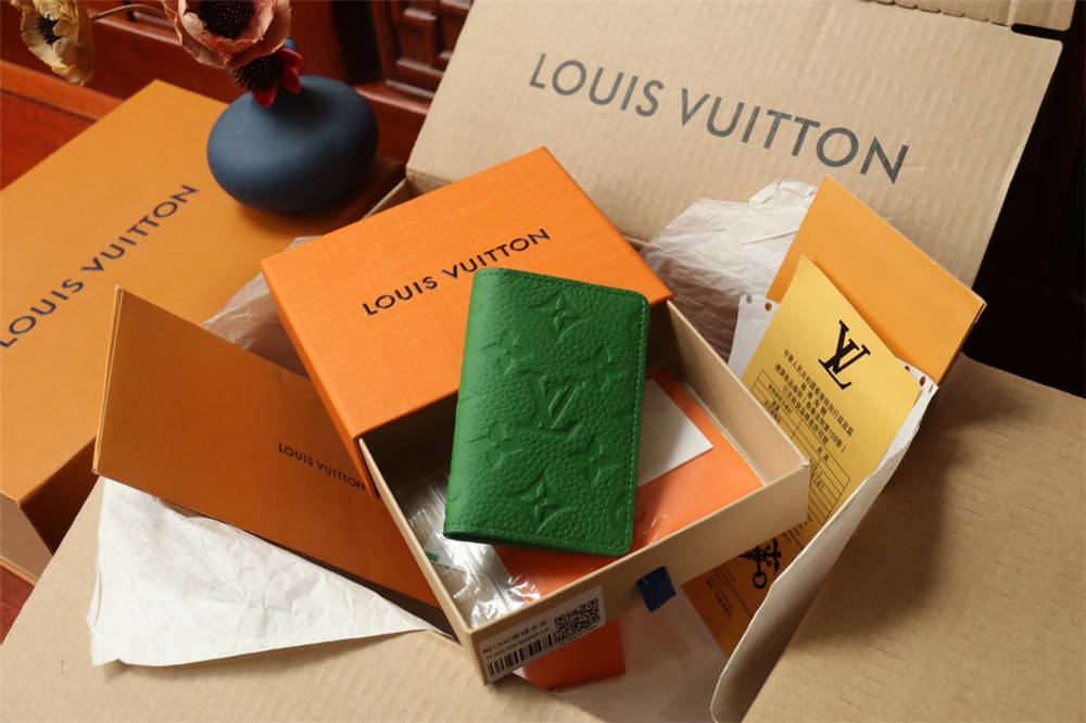 Louis Vuitton M81540 2025 new 